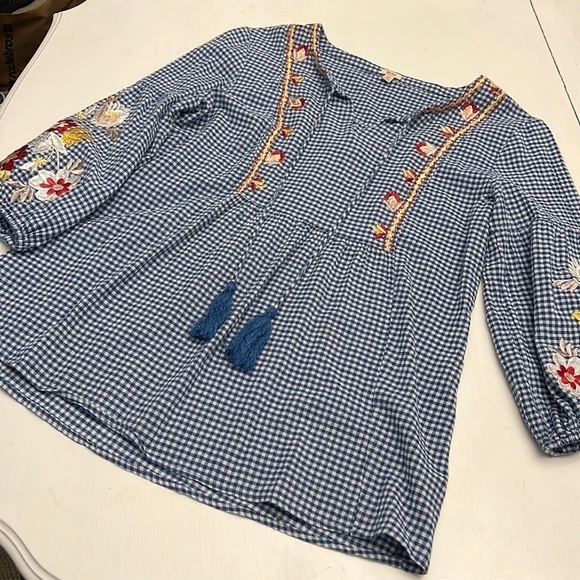 Reba Gingham Embroidered Peasant Top Size Medium - Picture 1 of 9